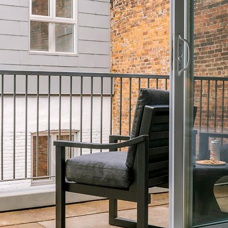 Sonder Penny Lane Aparthotel Монреал Екстериор снимка