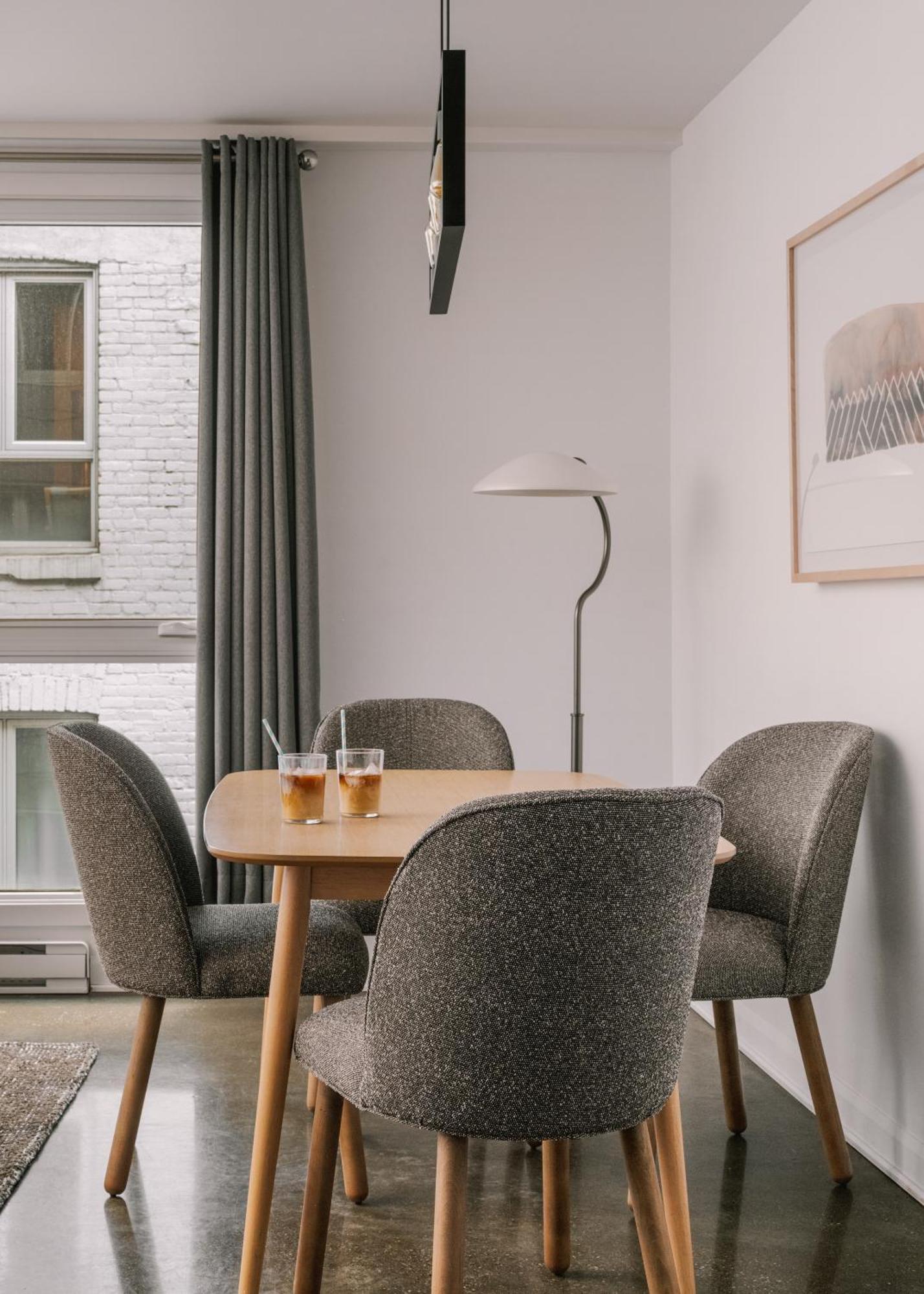 Sonder Penny Lane Aparthotel Монреал Екстериор снимка