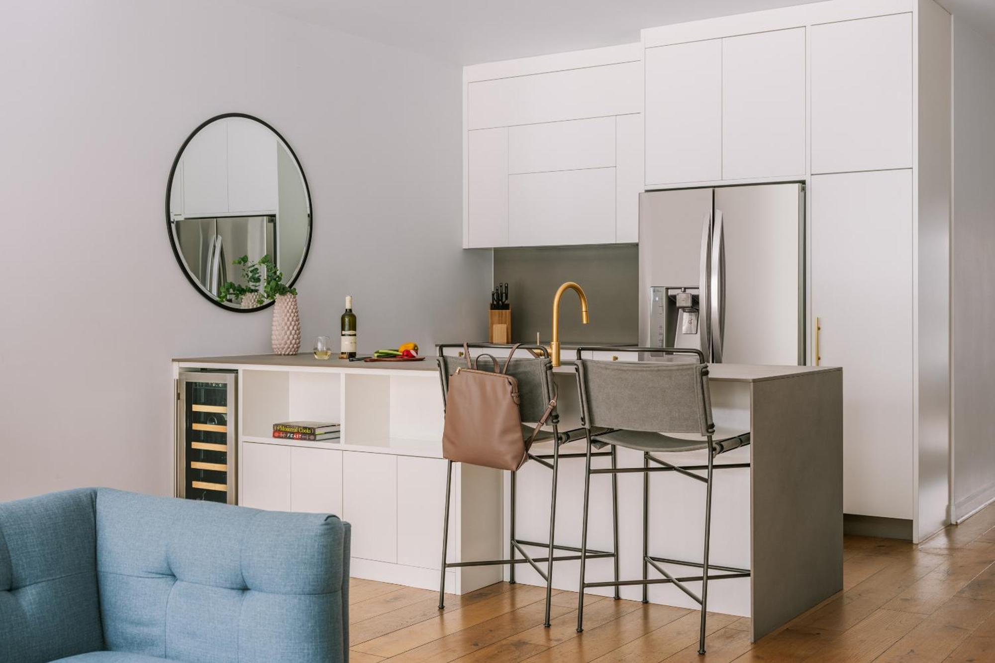 Sonder Penny Lane Aparthotel Монреал Екстериор снимка