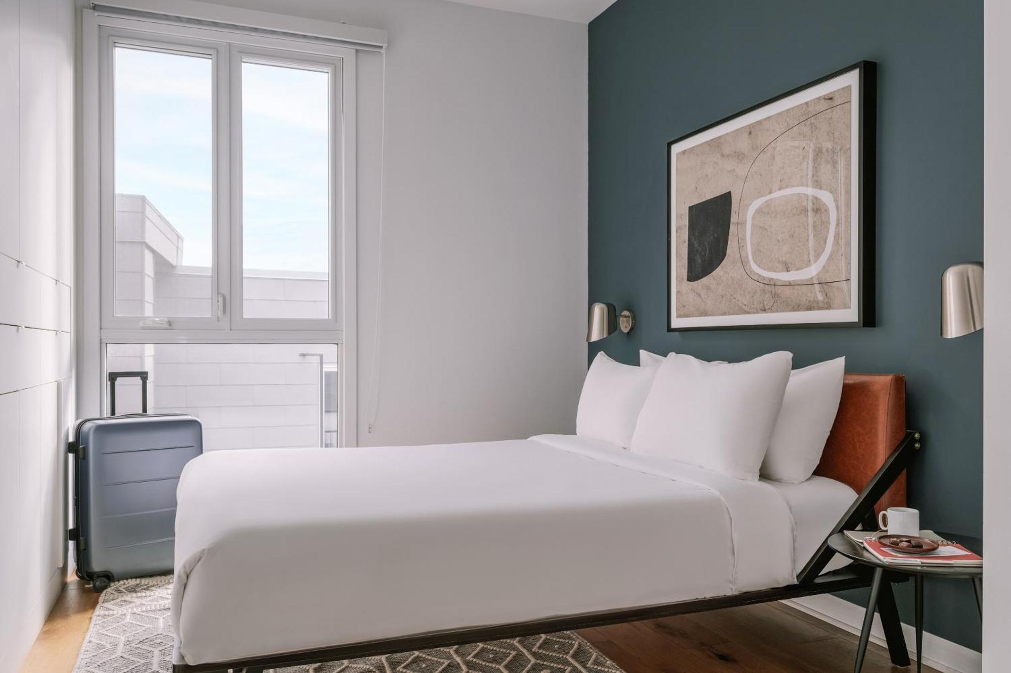 Sonder Penny Lane Aparthotel Монреал Стая снимка
