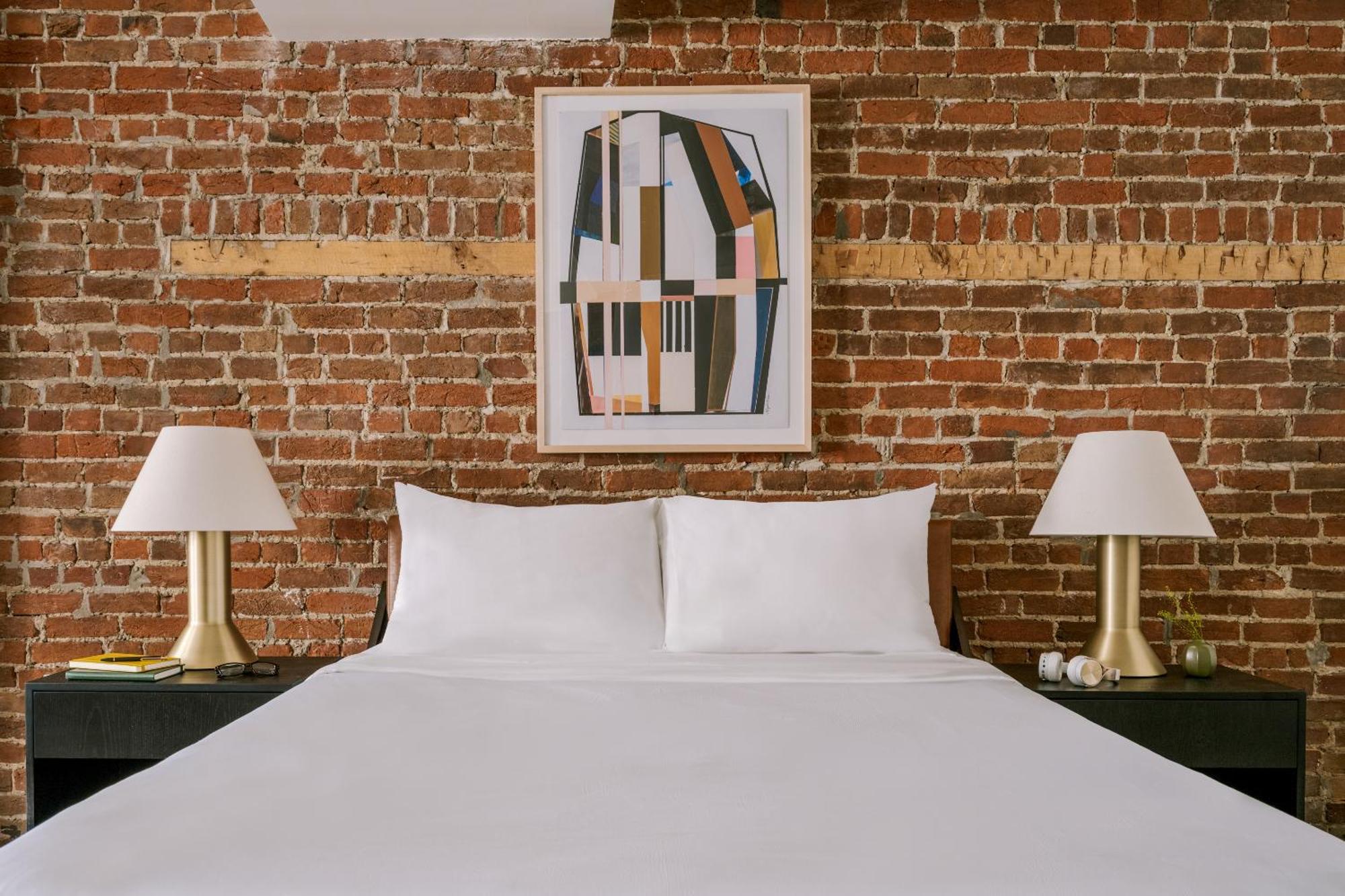 Sonder Penny Lane Aparthotel Монреал Стая снимка